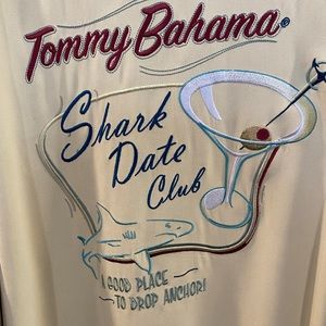 Tommy Bahama panel back shirt